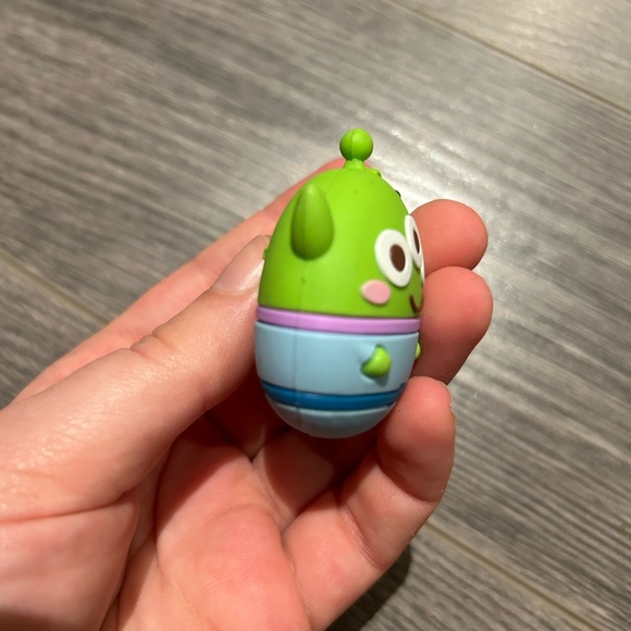Little green alien keychain - Picture 4 of 5